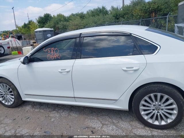 2017 VOLKSWAGEN PASSAT 1.8T SE 14