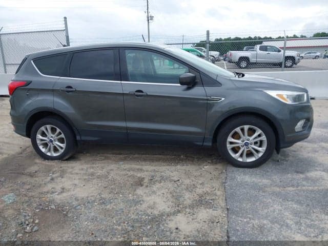 2019 FORD ESCAPE SE 13