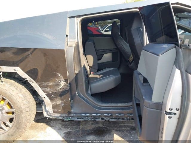 2024 TESLA CYBERTRUCK ALL-WHEEL DRIVE 8