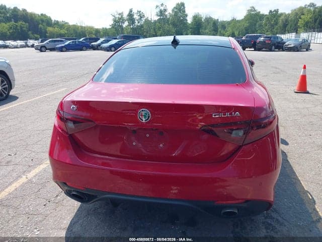 2018 ALFA ROMEO GIULIA TI SPORT AWD 16