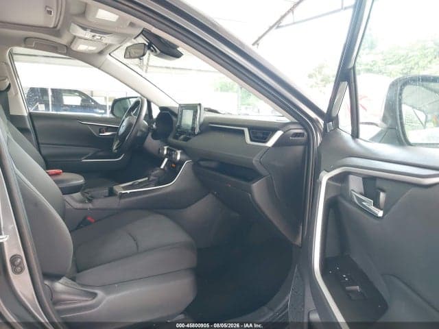 2021 TOYOTA RAV4 HYBRID XLE 5