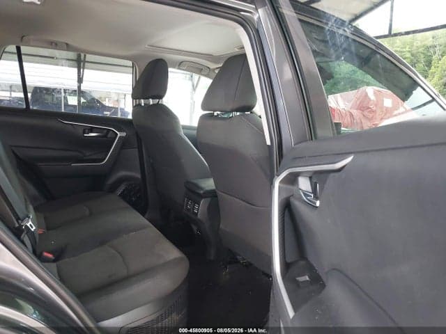 2021 TOYOTA RAV4 HYBRID XLE 8