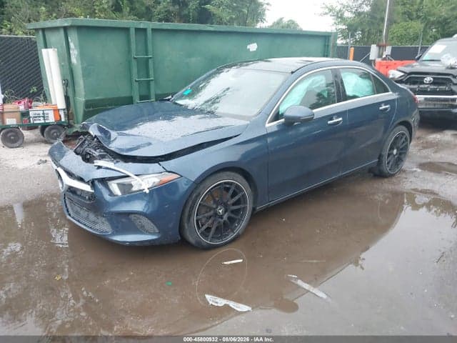 2021 MERCEDES-BENZ A 220 2