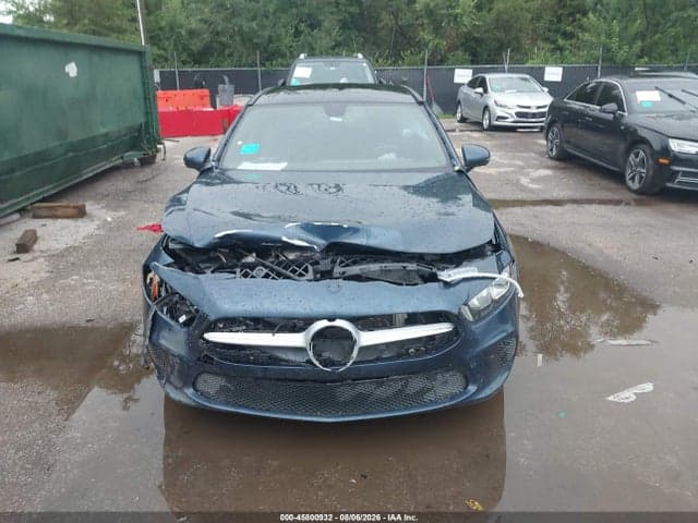 2021 MERCEDES-BENZ A 220 12