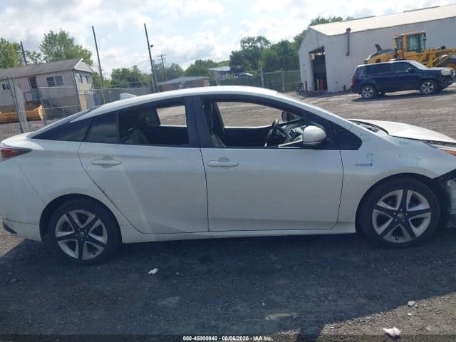 2017 TOYOTA PRIUS FOUR TOURING 13