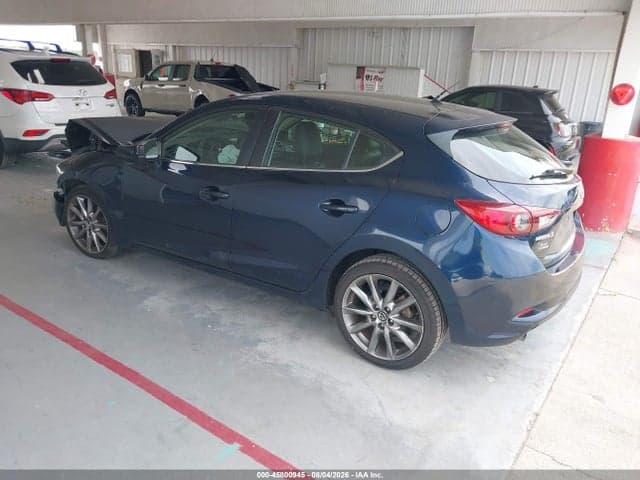 2018 MAZDA MAZDA3 TOURING 3