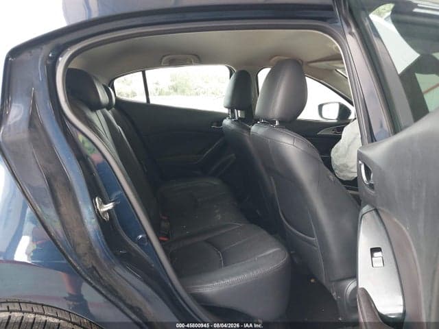 2018 MAZDA MAZDA3 TOURING 8