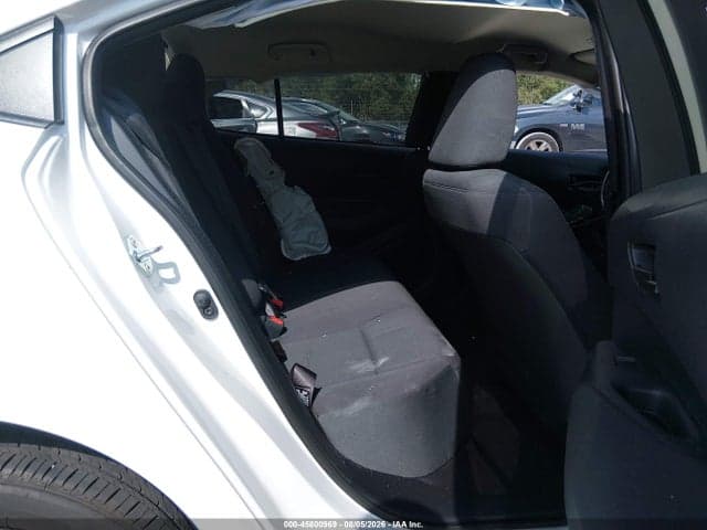 2026 TOYOTA COROLLA LE 8