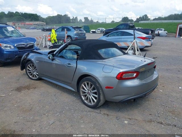 2017 FIAT 124 SPIDER LUSSO 3