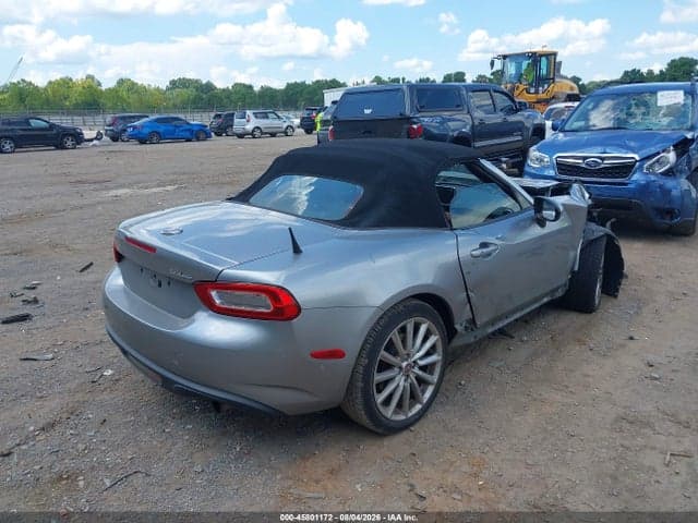 2017 FIAT 124 SPIDER LUSSO 4
