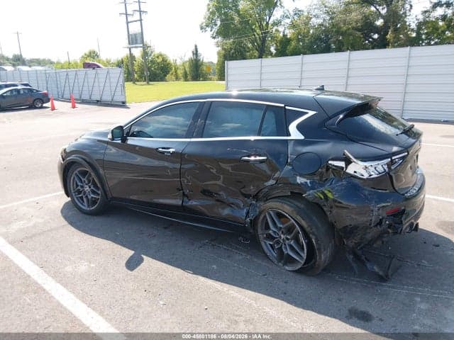 2017 INFINITI QX30 SPORT 14