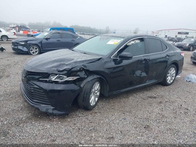 2018 TOYOTA CAMRY LE 2