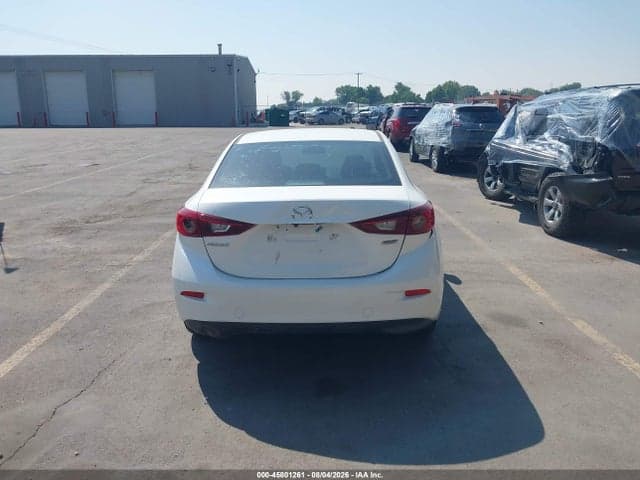 2017 MAZDA MAZDA3 TOURING 16