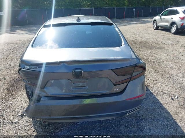 2018 HONDA ACCORD TOURING 17