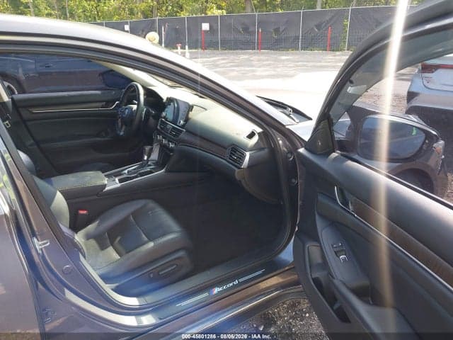 2018 HONDA ACCORD TOURING 5