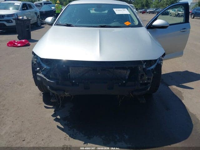 2018 BUICK REGAL SPORTBACK ESSENCE 6