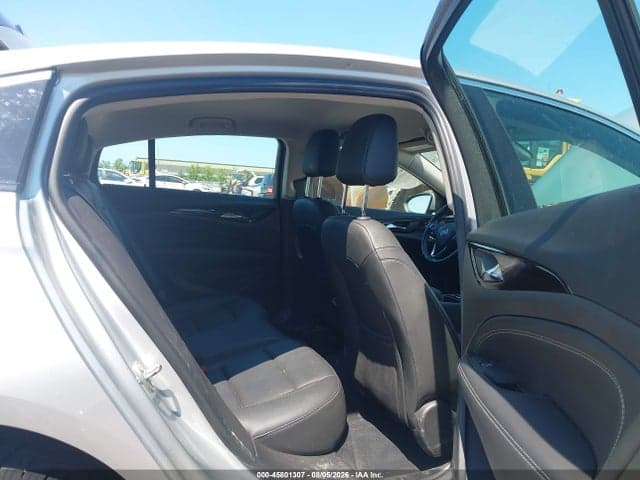 2018 BUICK REGAL SPORTBACK ESSENCE 8