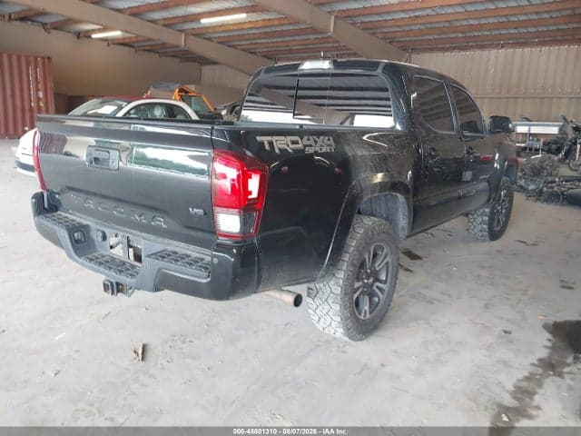 2018 TOYOTA TACOMA TRD SPORT 4