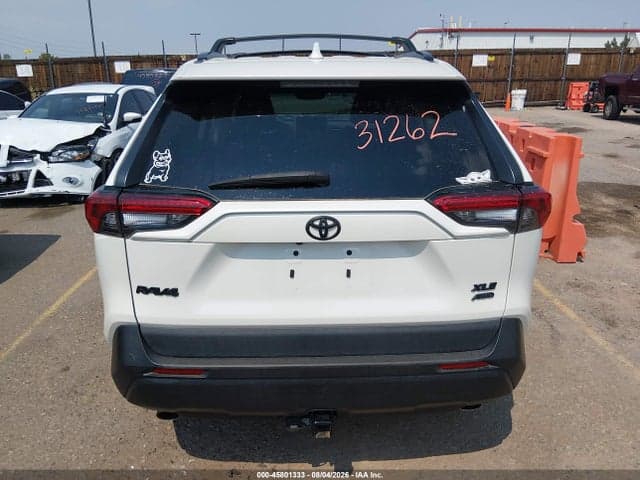 2022 TOYOTA RAV4 XLE PREMIUM 17