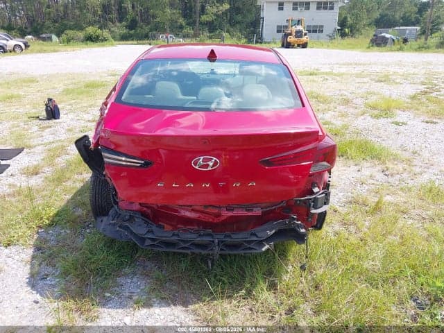 2020 HYUNDAI ELANTRA SEL 16