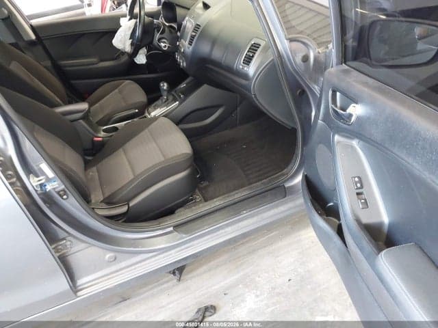2018 KIA FORTE S 5
