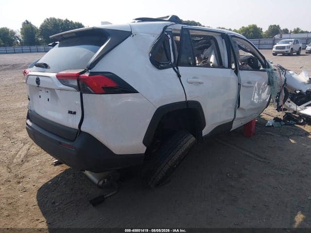 2025 TOYOTA RAV4 XLE 4