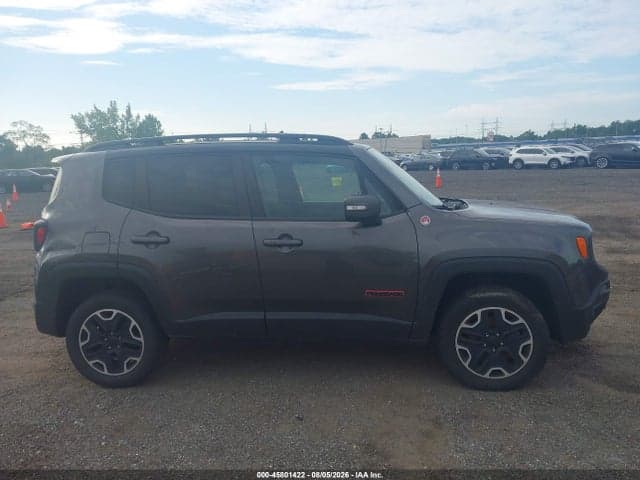 2017 JEEP RENEGADE TRAILHAWK 13