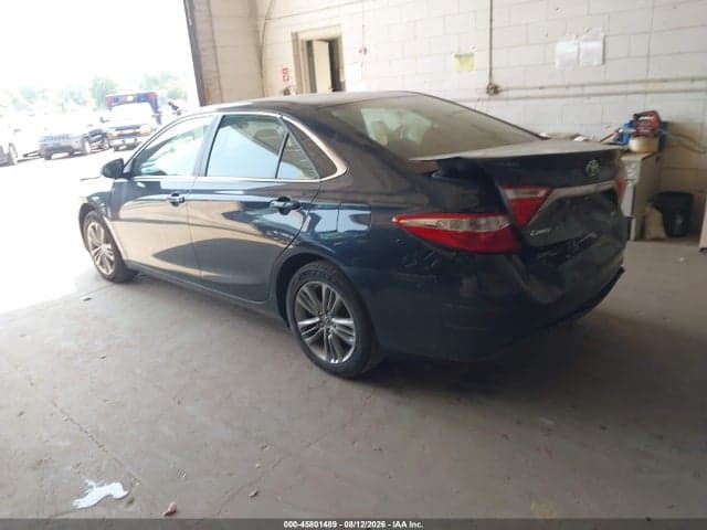 2017 TOYOTA CAMRY SE 3