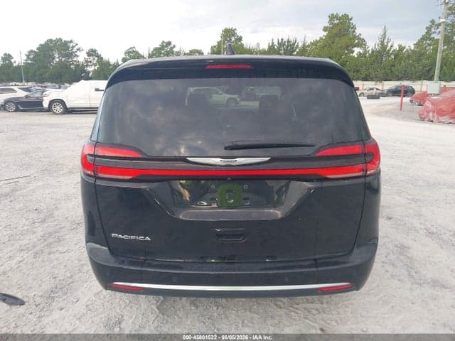 2025 CHRYSLER PACIFICA SELECT 17