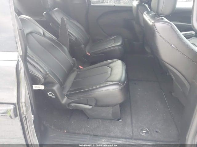 2025 CHRYSLER PACIFICA SELECT 8