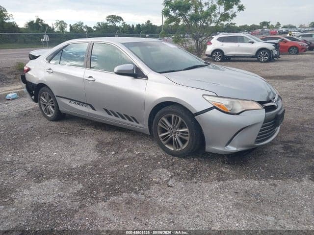2017 TOYOTA CAMRY SE 1
