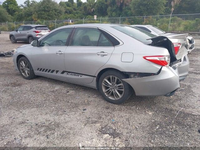 2017 TOYOTA CAMRY SE 3