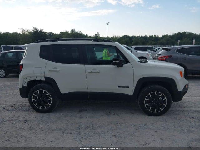 2023 JEEP RENEGADE UPLAND 4X4 13