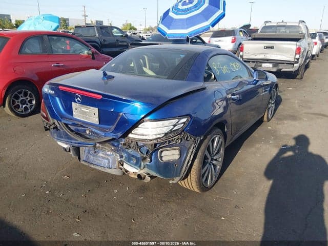 2017 MERCEDES-BENZ SLC 300 4