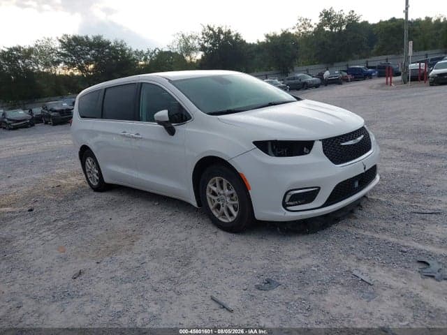 2023 CHRYSLER PACIFICA TOURING L 1