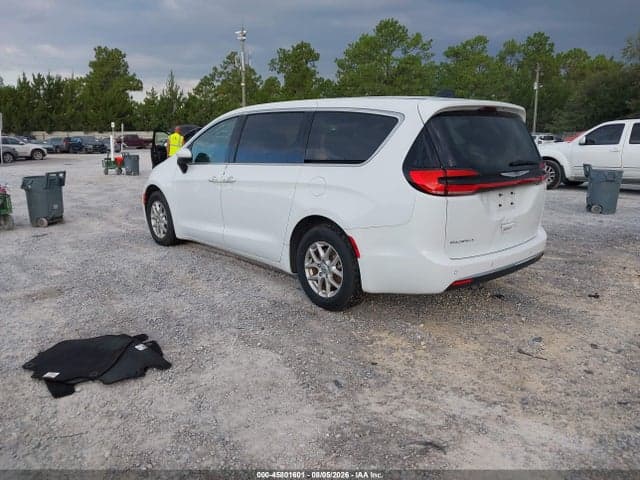 2023 CHRYSLER PACIFICA TOURING L 3