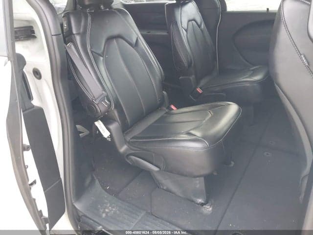 2025 CHRYSLER PACIFICA SELECT 8