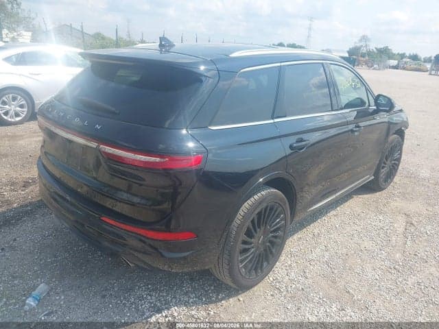 2021 LINCOLN CORSAIR RESERVE 4