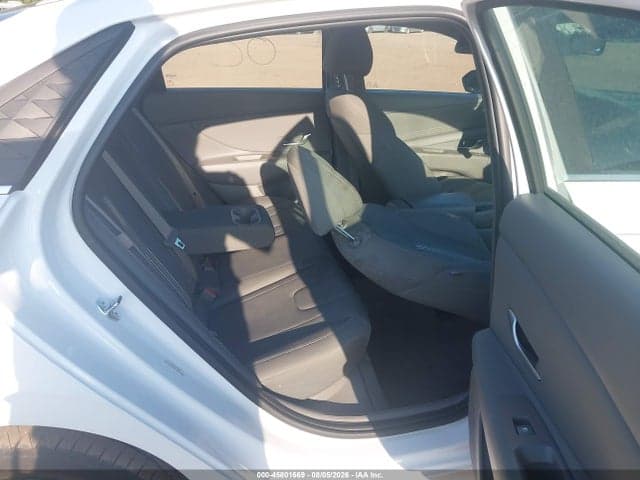 2025 HYUNDAI ELANTRA SEL CONVENIENCE 8