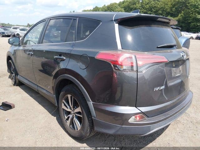 2018 TOYOTA RAV4 XLE 3