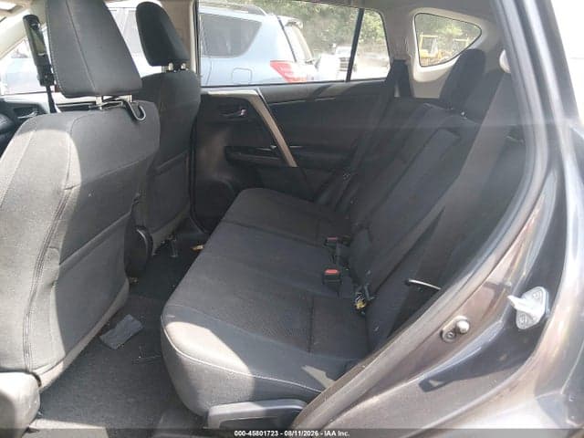 2018 TOYOTA RAV4 XLE 8
