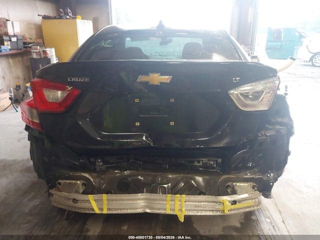 2018 CHEVROLET CRUZE LT AUTO 16