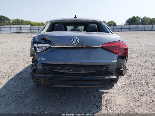 2019 VOLKSWAGEN PASSAT 2.0T SE R-LINE 17