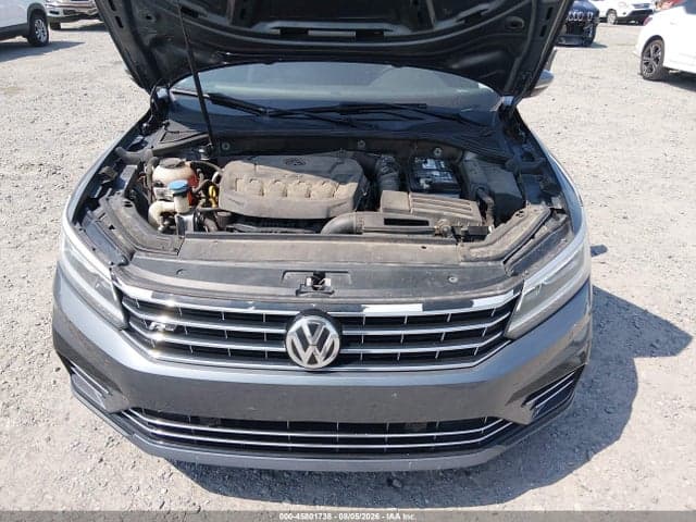 2019 VOLKSWAGEN PASSAT 2.0T SE R-LINE 10