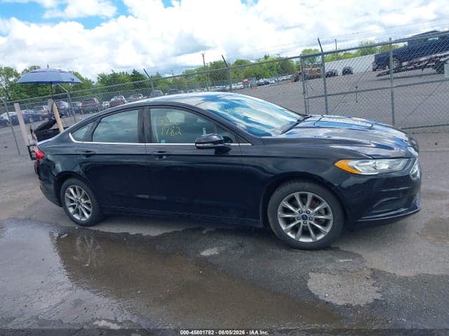 2017 FORD FUSION SE 13