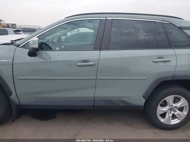 2021 TOYOTA RAV4 HYBRID XLE 14