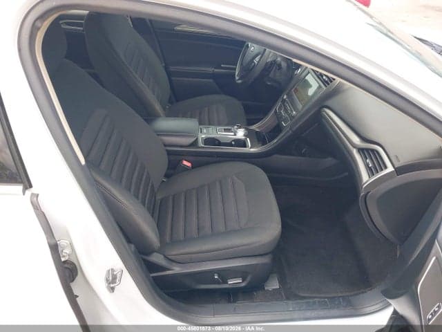 2017 FORD FUSION SE 5