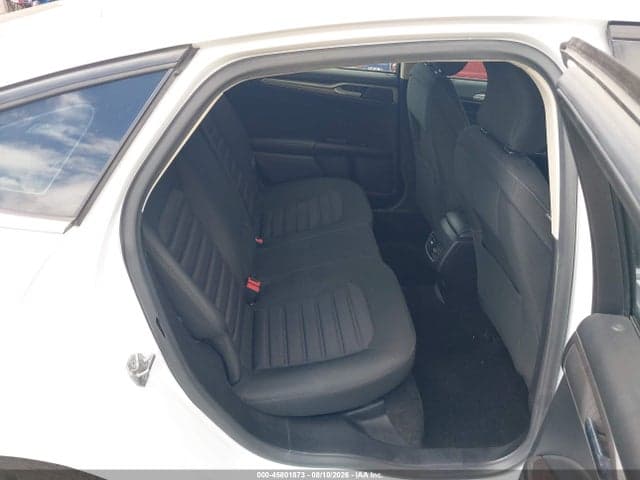 2017 FORD FUSION SE 8