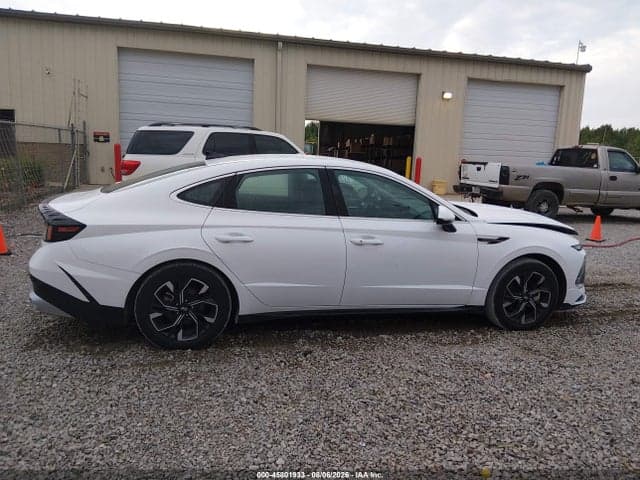 2025 HYUNDAI SONATA SEL 13