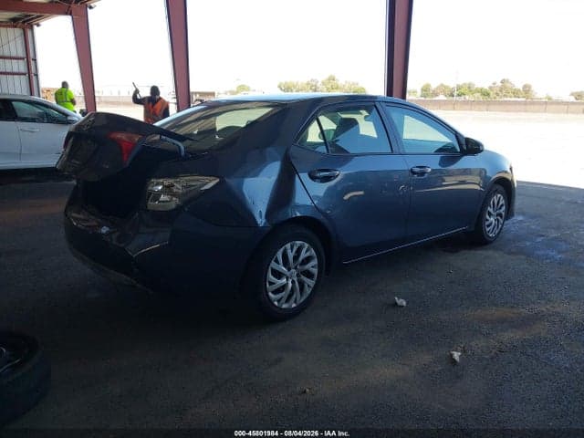 2017 TOYOTA COROLLA LE 4